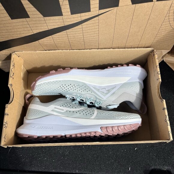 NEW Nike React Pegasus Trail 4 ‘Smoke Grey’ Women’s Size 9 DJ6159-005